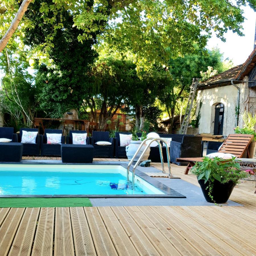 Le 4 Feuilles En.Camargue Bernis Exterior foto